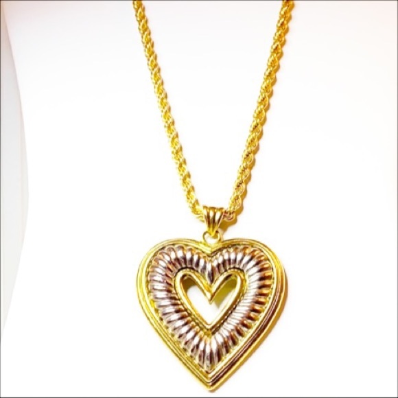 Vintage Gold/Silver Tone Chunky Heart Necklace on Gold tone Twist Chain - Picture 3 of 10